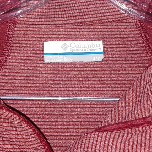 Columbia long sleeve shirt with thumb holes - Picture 2 of 5